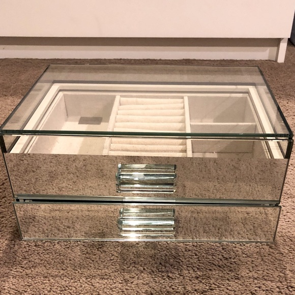 Ellie Tahari mirrored jewelry box